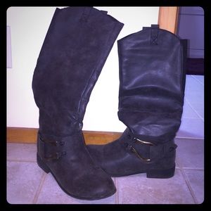 Charcoal grey Mossimo boots. Great condition