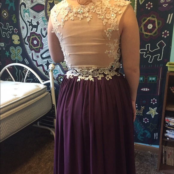 Prom dress - Picture 4 of 4