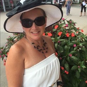 Meet your Posher, Donna