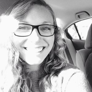 Meet your Posher, Lauren