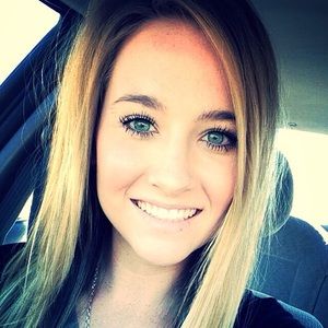 Meet your Posher, Brianne