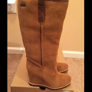 Ugg wedge boots