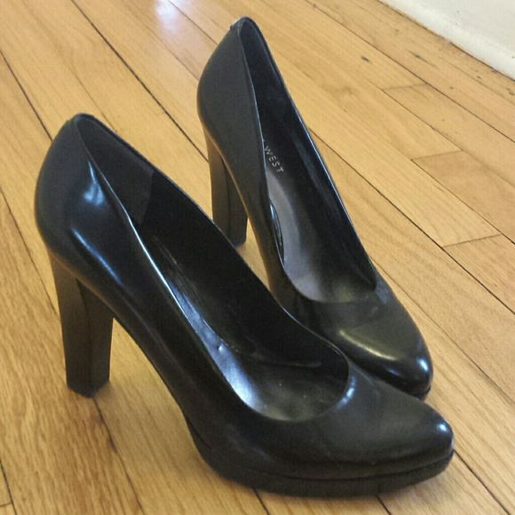 Nine West chunk black heels