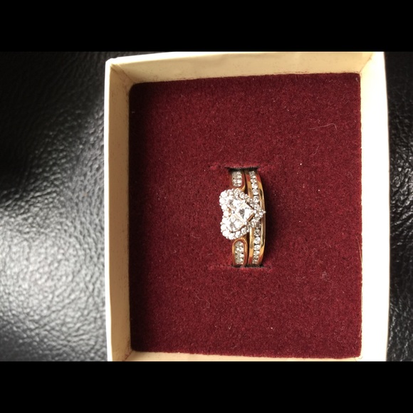 Zales 3/4 CT T.W. Diamond Heart Bridal Set