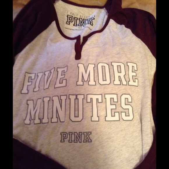 ❗️❗️PRICE DROP❗️❗️VS PINK sleep shirt and shorts.