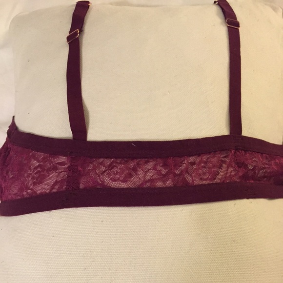 🎉HP🎉🎉Red lace bralette - Picture 3 of 3