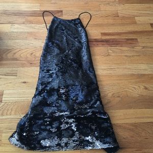 Backless sequin dress