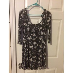 American Eagle Floral Dress