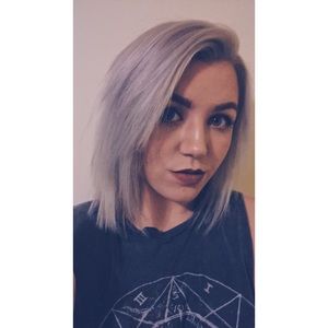 Meet your Posher, Melina