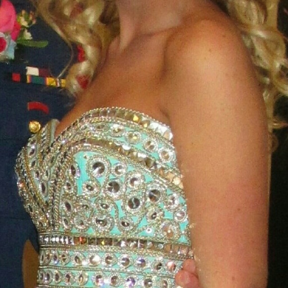 Sherri Hill like (Madison James)  prom dress