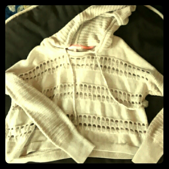 CLOSE OUT SALE- VS Hooded summer sweater