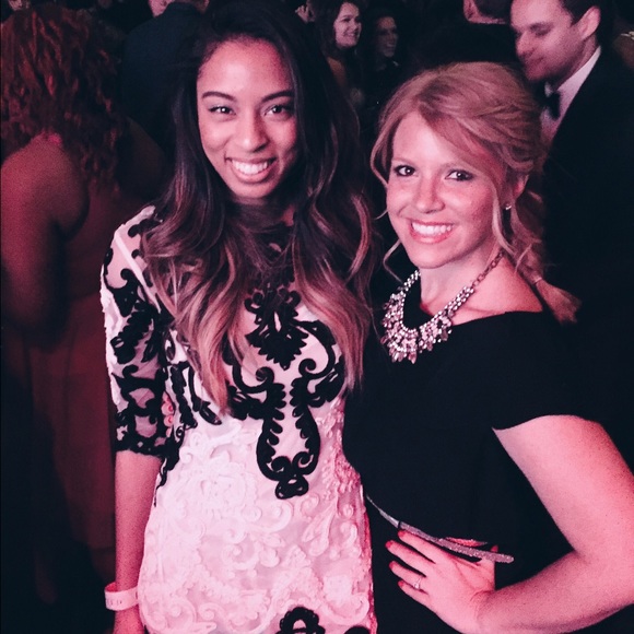 Meet your Posher, Shereen - Picture 2 of 2