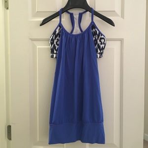 Lululemon tank size 4