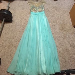 COLORS blue-green size 4 prom/formal dress
