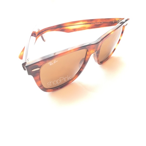 Ray-Ban Wayfarer Sunglasses - Picture 2 of 4