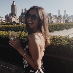 Meet your Posher, Daniella