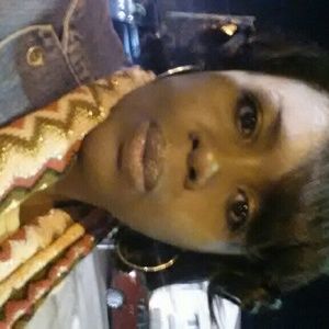 Meet your Posher, Kendra