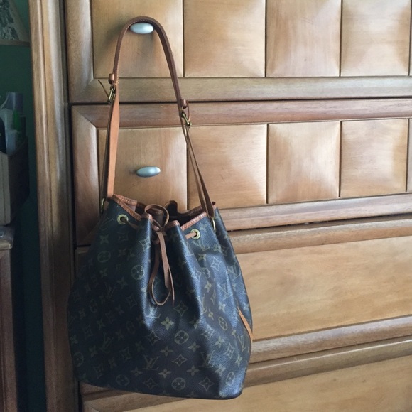 🚨SOLD🚨Vintage Louis Vuitton petit noe
