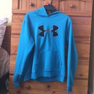 Under armour sweatshirt