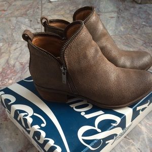 Lucky Brand "Bartalino" bottie