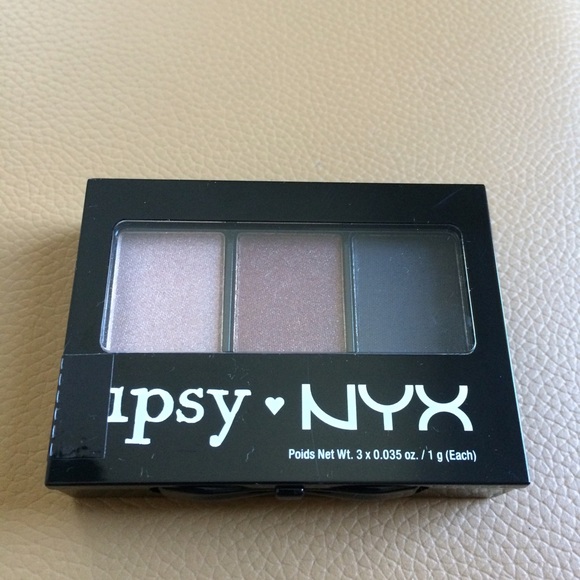 NYX Other - Nyx eyeshadow trio