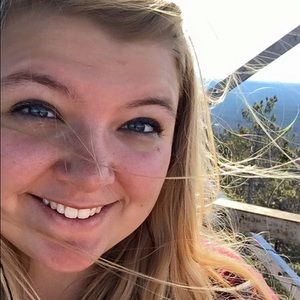 Meet your Posher, Maryssa