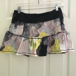 Lululemon run skirt size 6