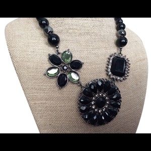 NWOT Premier Designs Necklace