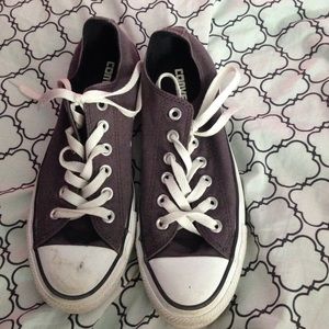 Gray women's converse