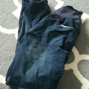 NWOT Old Navy Maternity Skinny Jeans
