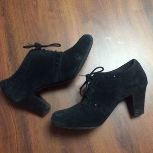 Clarks Bendable Ankle Boots