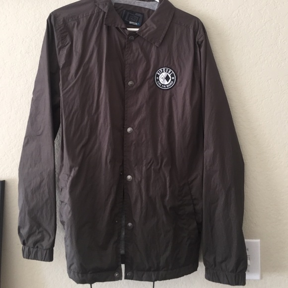 Wind breaker rain jacket