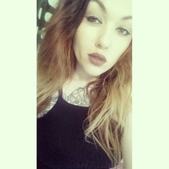 Make me offers. Free gift with every purchase.