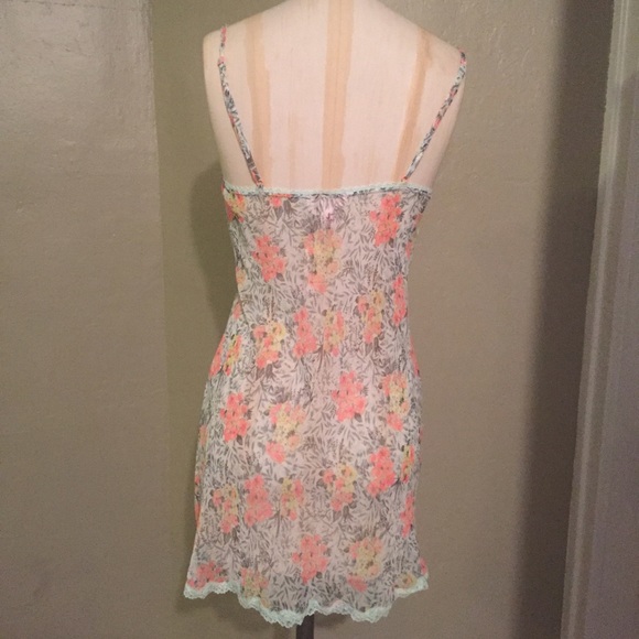 SOLD - Picture 3 of 4