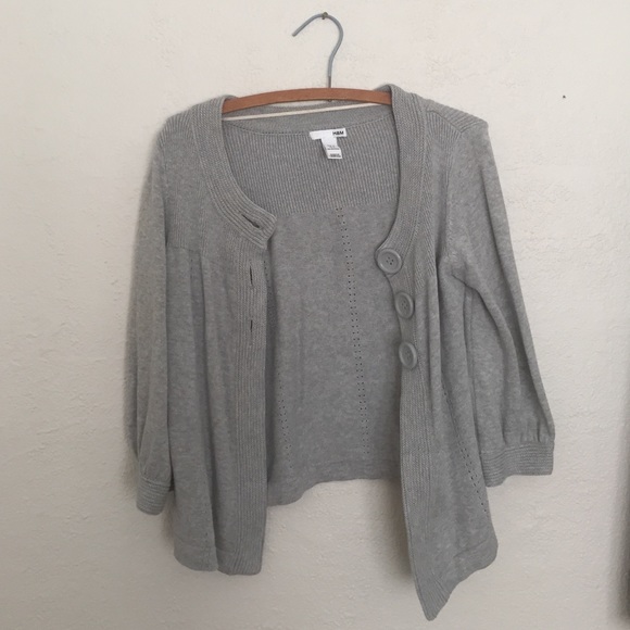 H&M cardigan w big buttons and cute eyelet detail