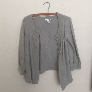 H&M cardigan w big buttons and cute eyelet detail