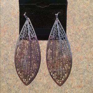 Silver leaf earrings