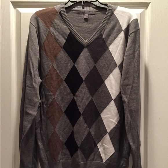 ‼️SOLD‼️Men's V-neck Sweater