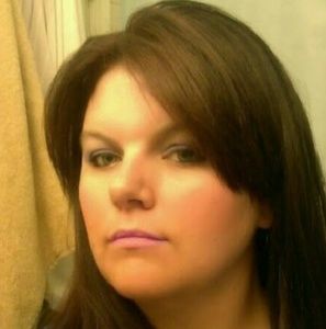 Meet your Posher, Yvonna