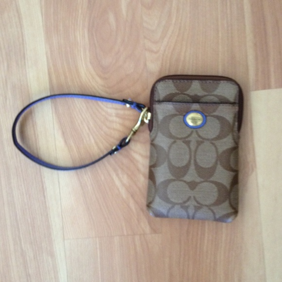 NEW with tags, COACH iPhone and card wristlet.