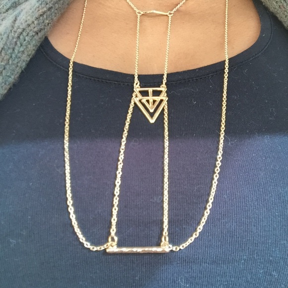 ๐HP๐ Gold Triangle Drop Necklace โจ3 Available - Picture 2 of 2