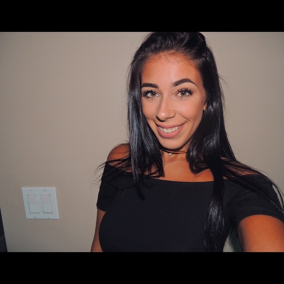 Meet your Posher, Taylor - Picture 2 of 2