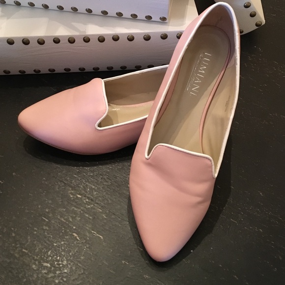 Lumiani pink and white flats