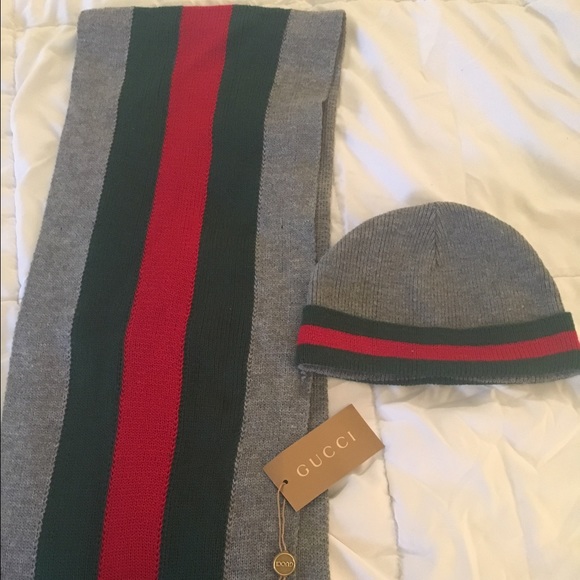 Gucci signature Web Knit Scarf and Hat - Picture 2 of 3