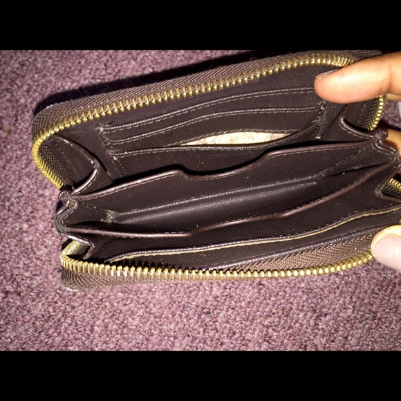 Michael Kors Wallet - Picture 4 of 4