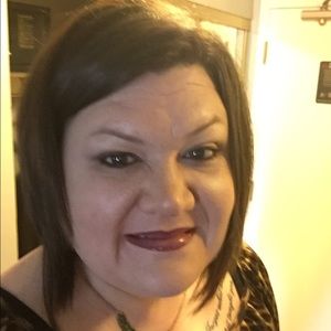 Meet your Posher, Neeley