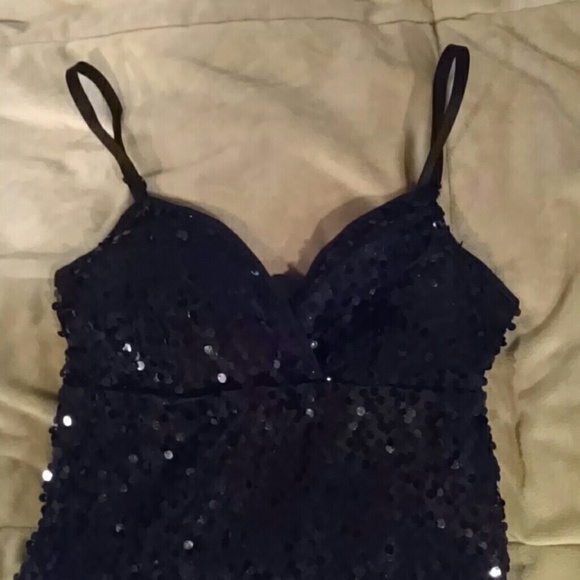Beautiful Sequin dress - Picture 2 of 3