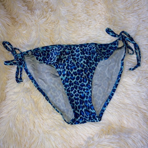 Small blue cheetah swim suit bottoms