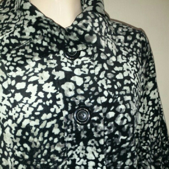 B&W Blazer by Jones New York Signature Collection - Picture 3 of 4