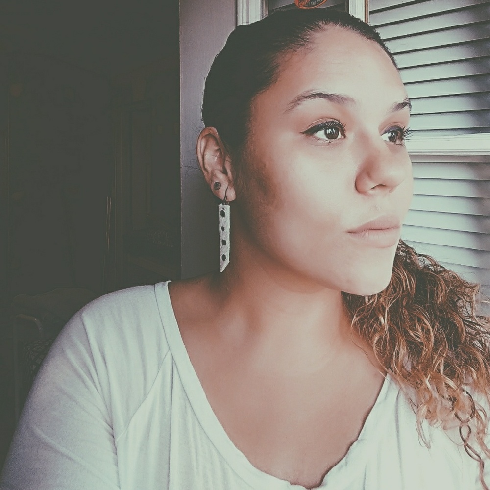 Meet your Posher, Lauren